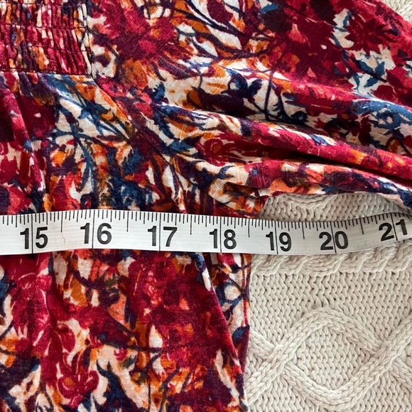 Established 1962 Brand Multi Color Rayon Blouse women’s Size Medium - Picture 14 of 14